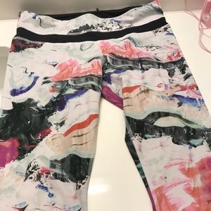 Lululemon capri workout pants size 8